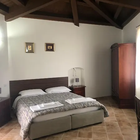 Foresteria Del Borgo Antico Affittacamere *